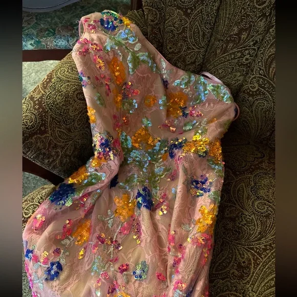 Mac Duggal Sequin Floral Gown - Picture 7 of 11